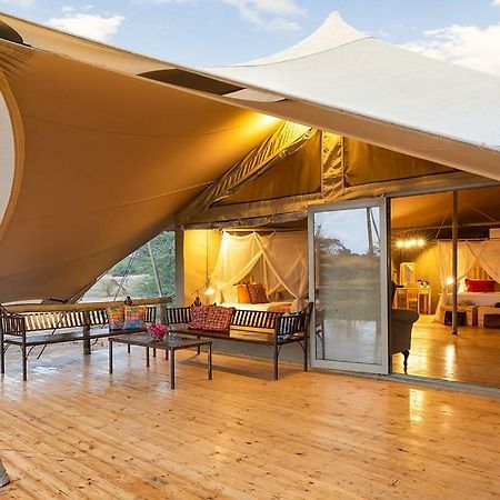 Vila Tlouwana Camp Kasane Exteriér fotografie