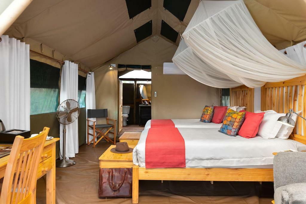 Vila Tlouwana Camp Kasane Exteriér fotografie